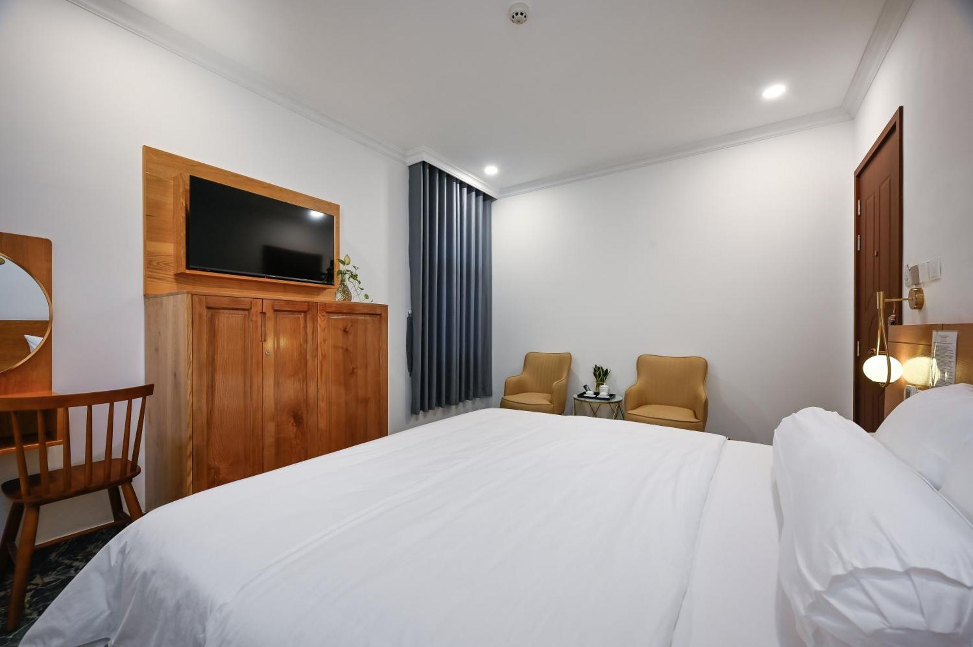 Ly Ly 2 4* Ho Chi Minh City