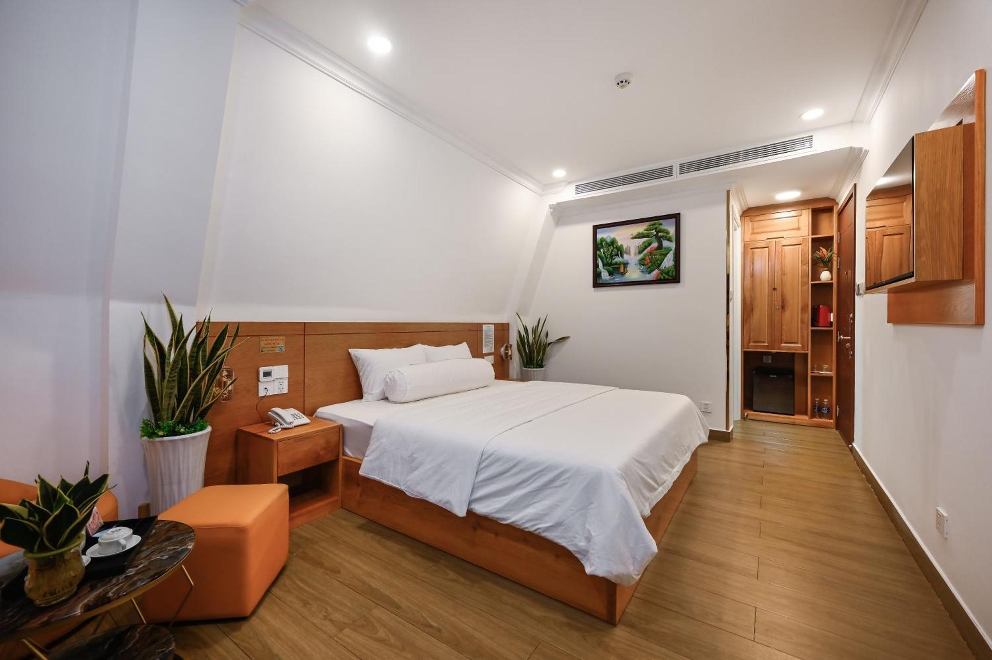 Ly Ly 2 Hotel